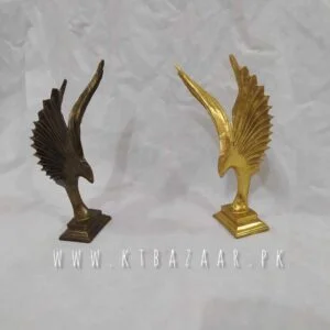 Resin Crafts Spread Wings High Flying Eagle Ornament