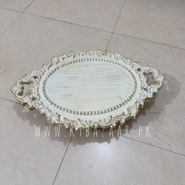 Regal Gilded Oval Riser